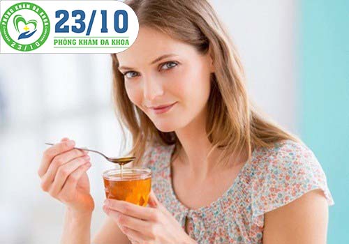 Tác dụng của mật ong trong việc chữa viêm họng