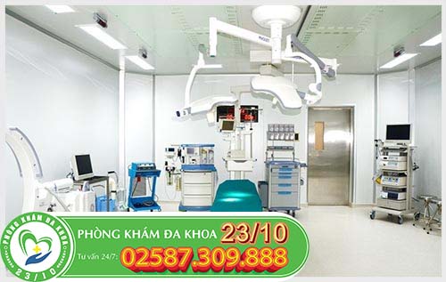 Phòng khám 23/10 được trang bị đầy đủ trang thiết bị hiện đại