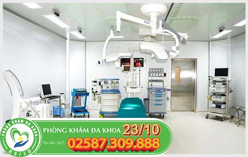 Phòng thủ thuật nang mào tinh hoàn với trang thiết bị máy móc hiện đại