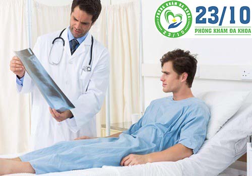 Thăm khám để tìm ra nguyên nhân và cách hỗ trợ điều trị chứng tiểu nhiều